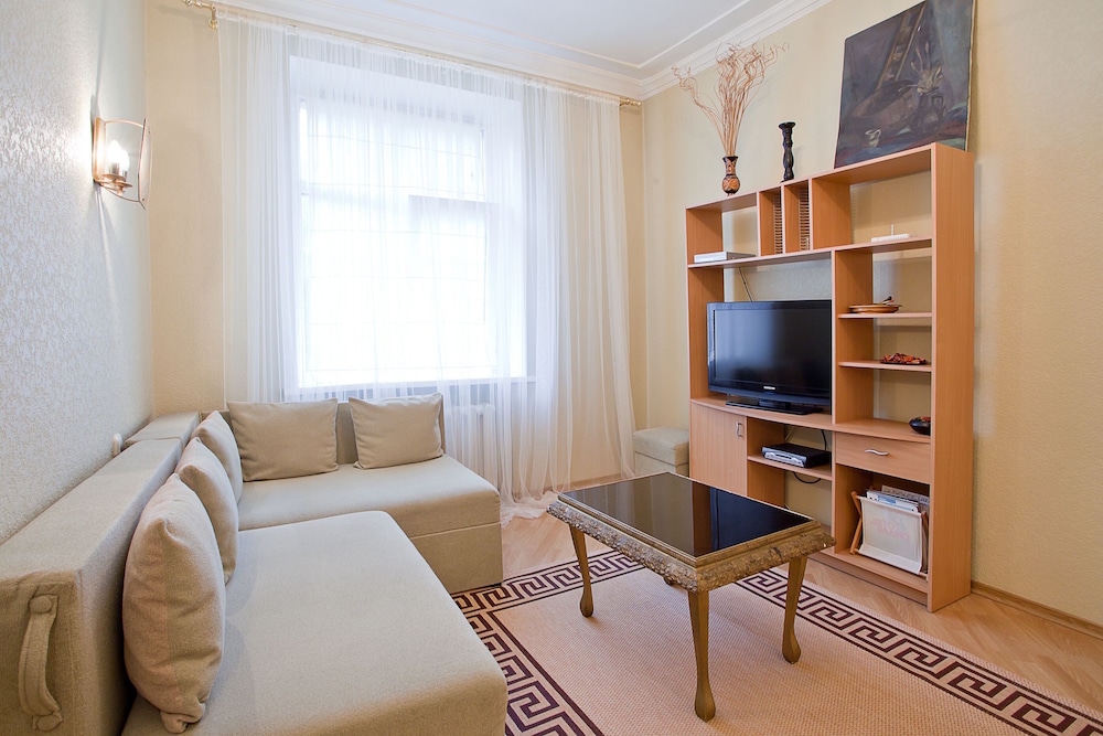 Apartment on Nezavisimosti 35