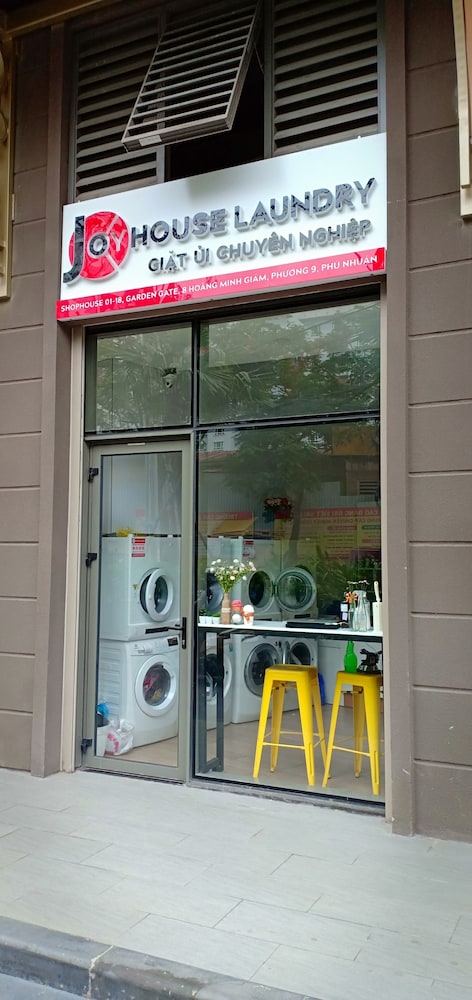 Studio Apartment near Airport