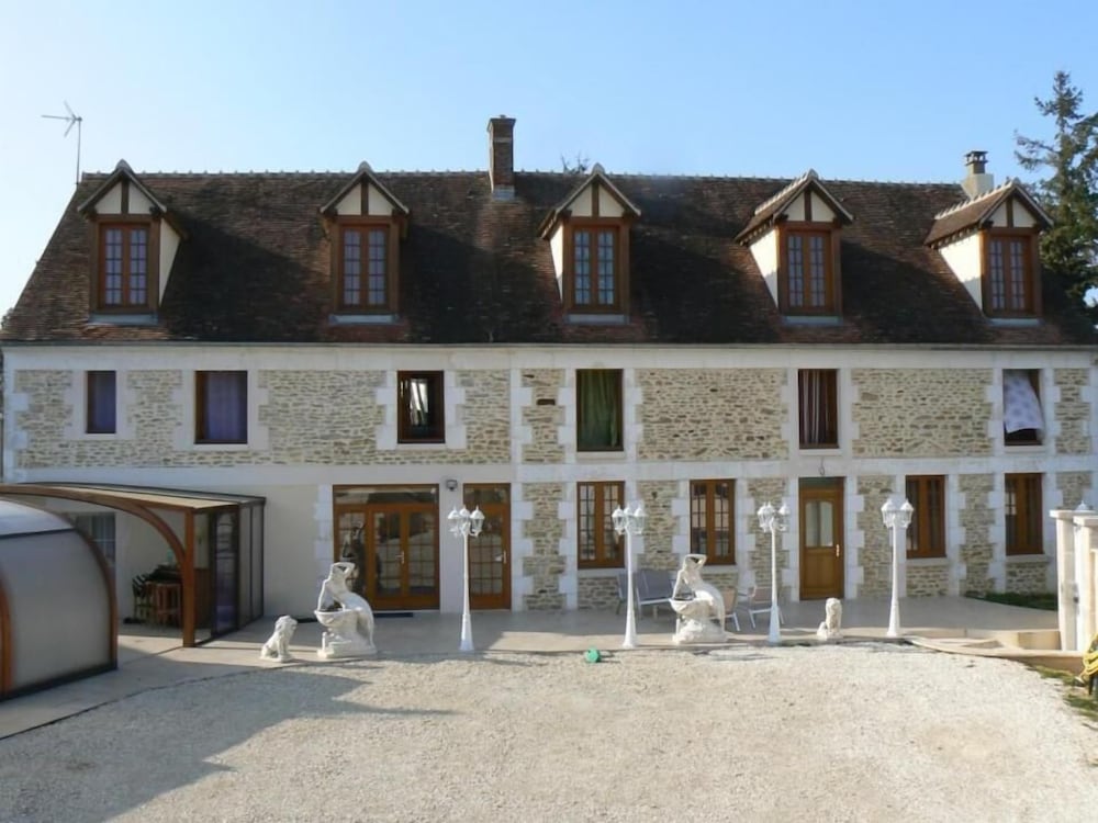 Le Manoir Des Chapelles