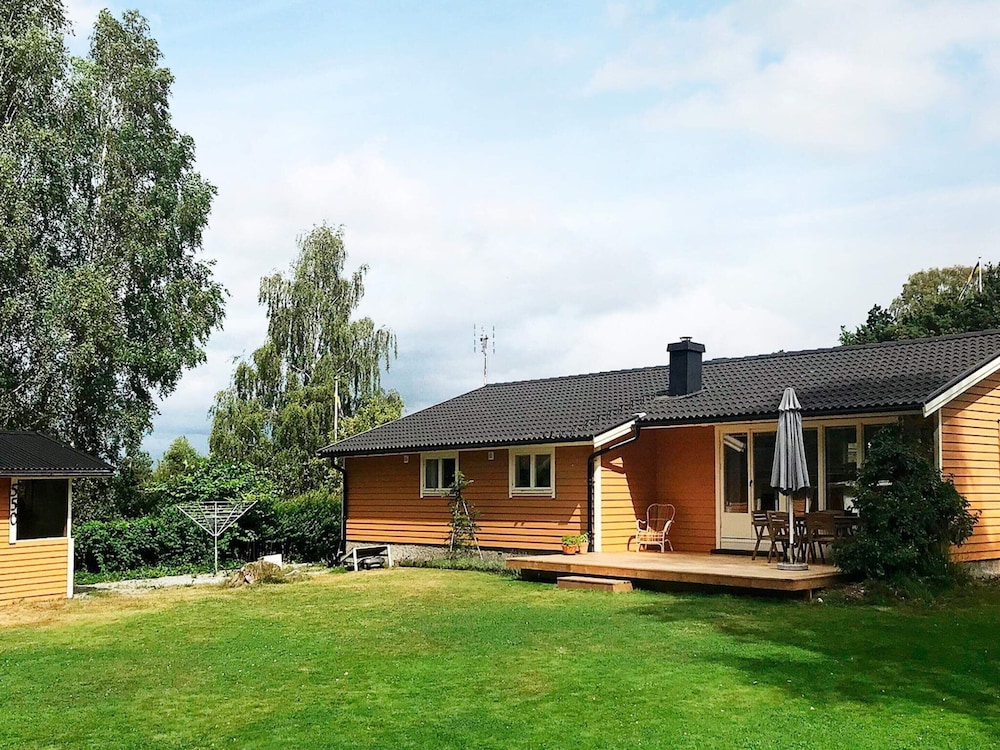 6 Person Holiday Home in Askeron view 2