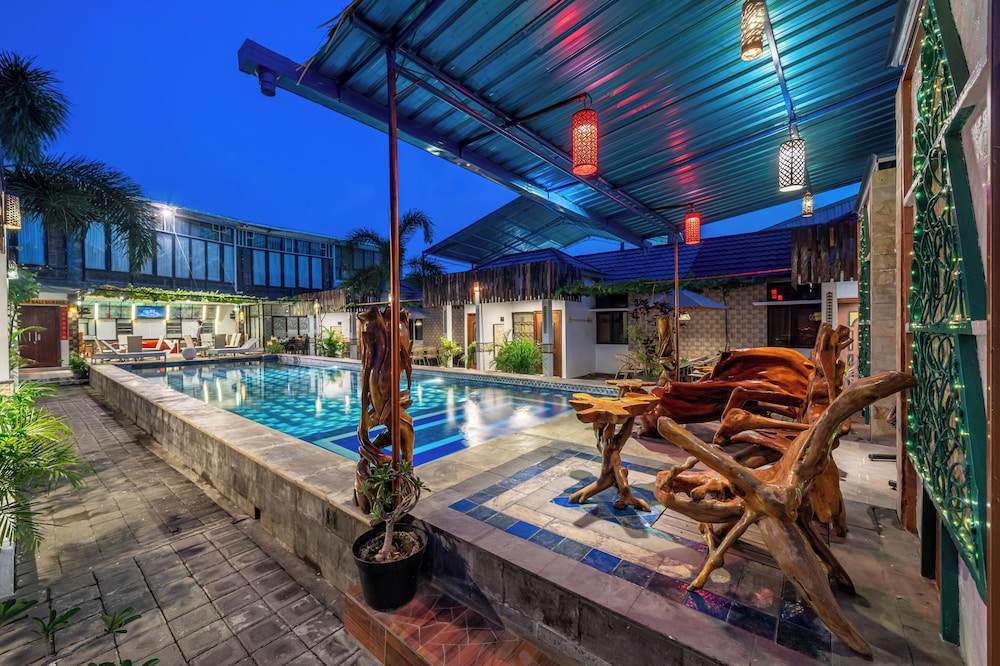Senyum Bali inn