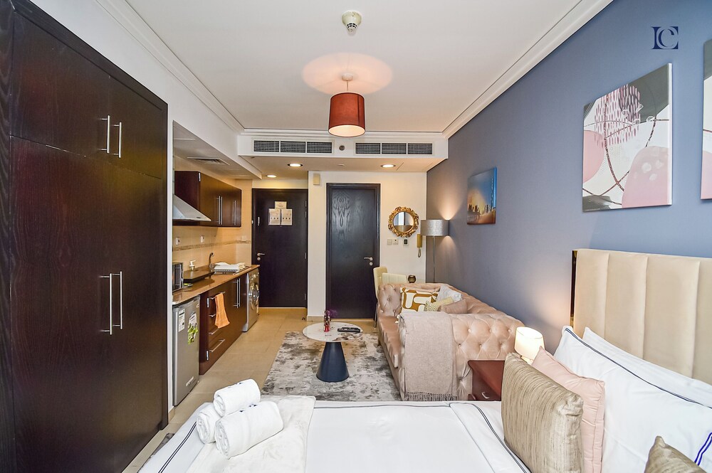 Chrs - Well-kept Furnished Studio
