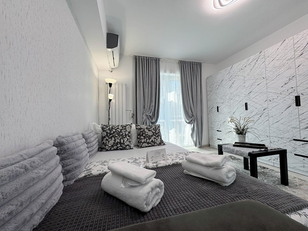 Sunrise Apartments City Center