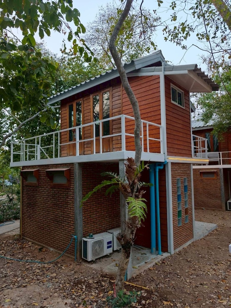 Phawaeng Resort