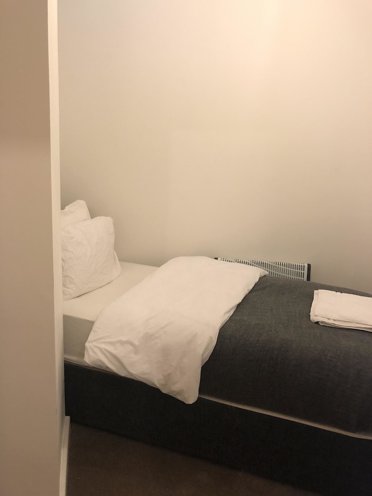 Leicester Vacations - Showcase Apartments - Highcross House Apart Hotel - Property Image 26