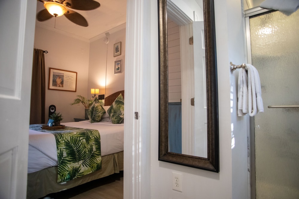 Andrews Inn & Garden Cottages