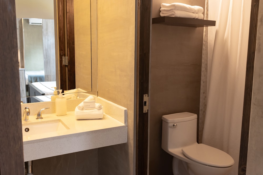 Ciqala Suites Hotel - Property Image 29