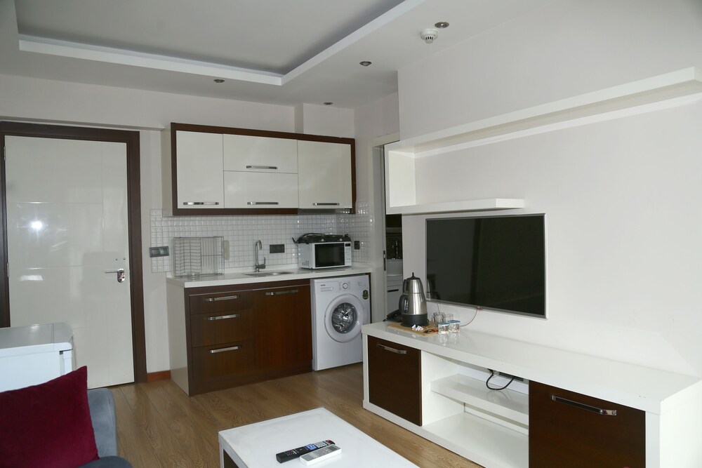 Ada Residence