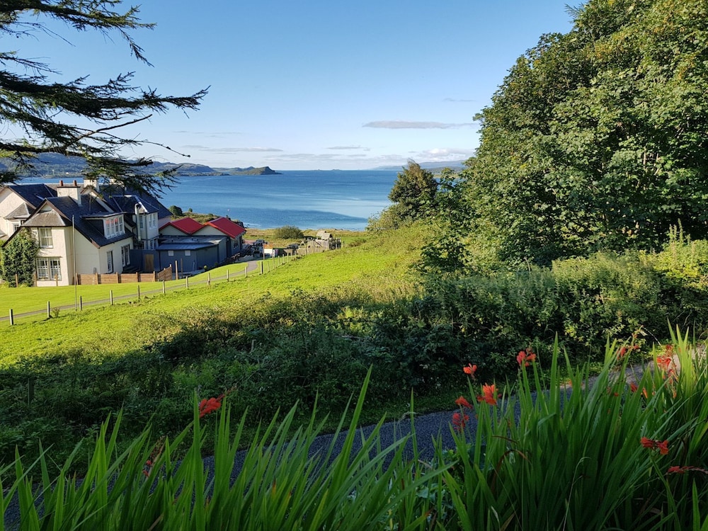 The Old Cottage, 写真 42