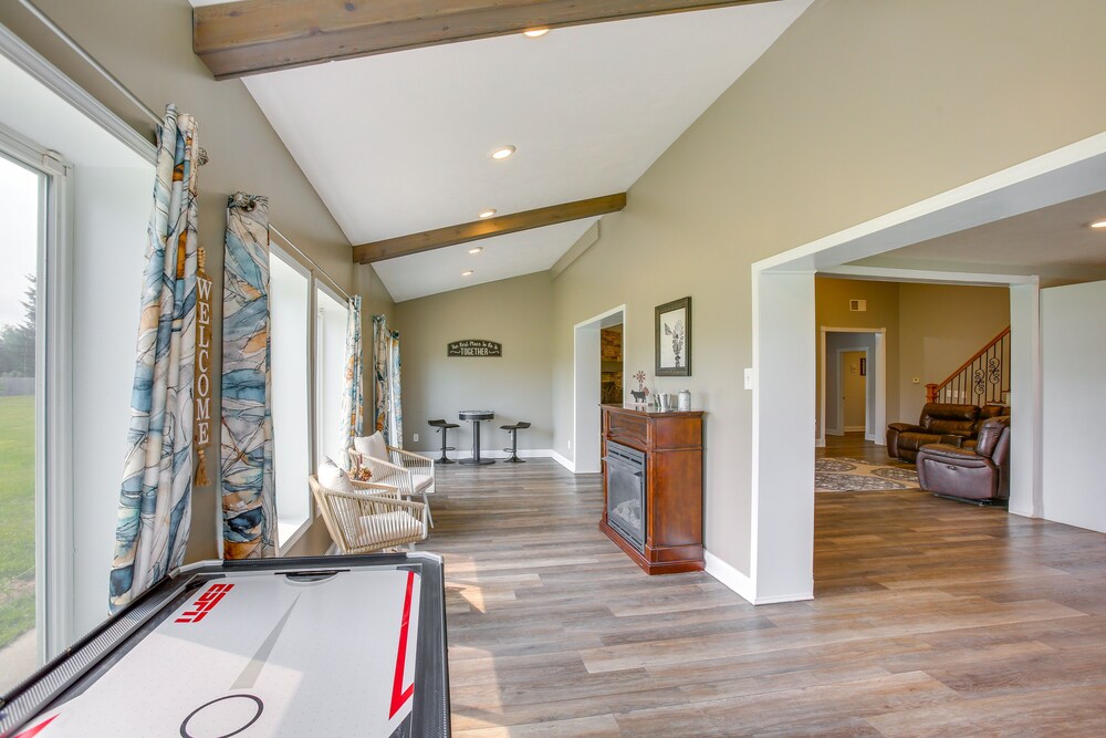 Cadillac Vacations - Charming Cadillac Retreat w/ Private Hot Tub! - Property Image 6
