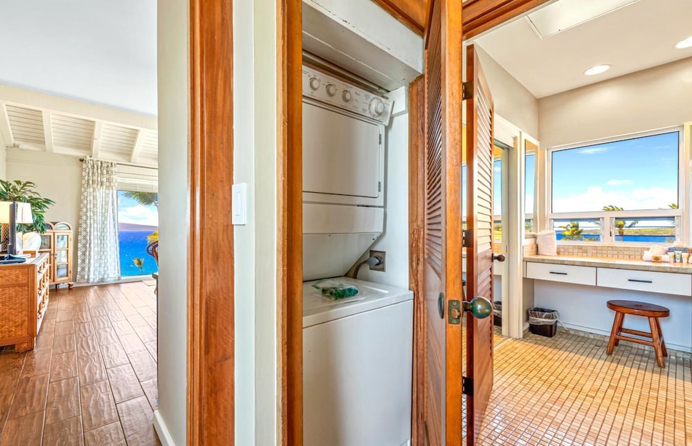 Kapalua Bay Villas 4 Free Rental Cars KBM Resorts Whale Watching 4 Units, 6 Bedrooms Ml-1978