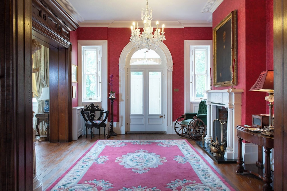 Severn Manor Country Estate