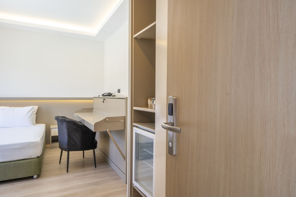 Olive Tree Hotel - Image 31