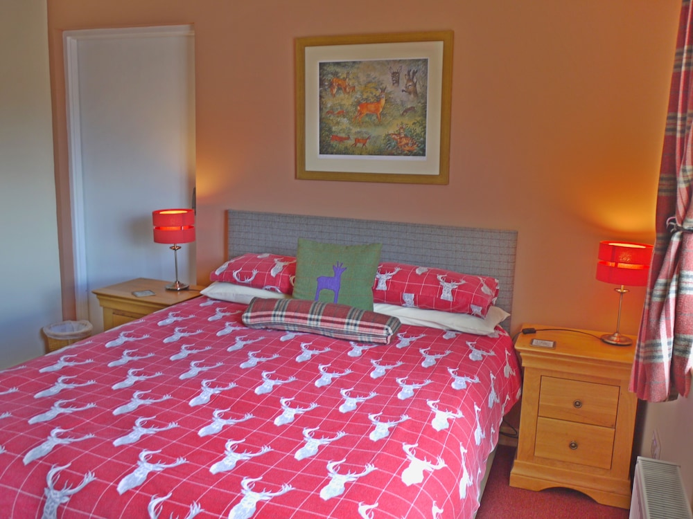 Roe Deer Cottage view 2