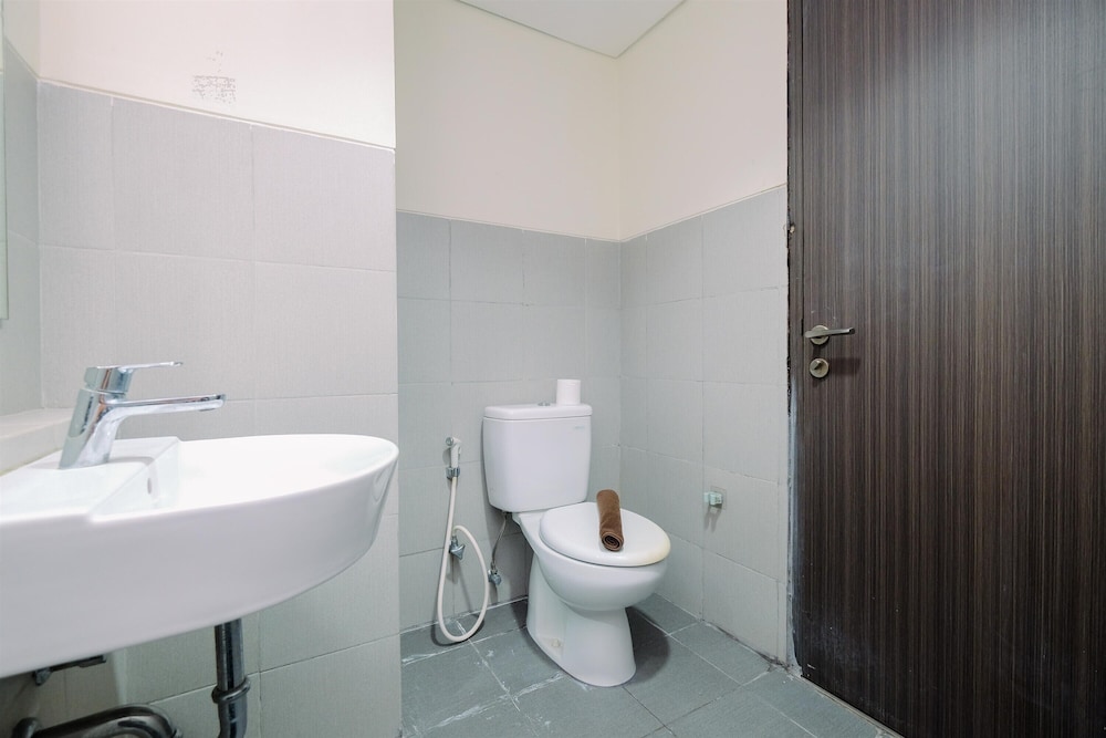 Minimalist Designed And Nice Studio At Bintaro Icon Apartment