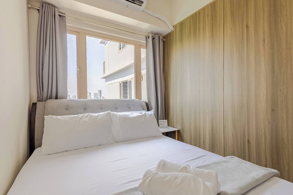 Luxurious Bayview 2BR Near MOA Picc CCP Free Wifi