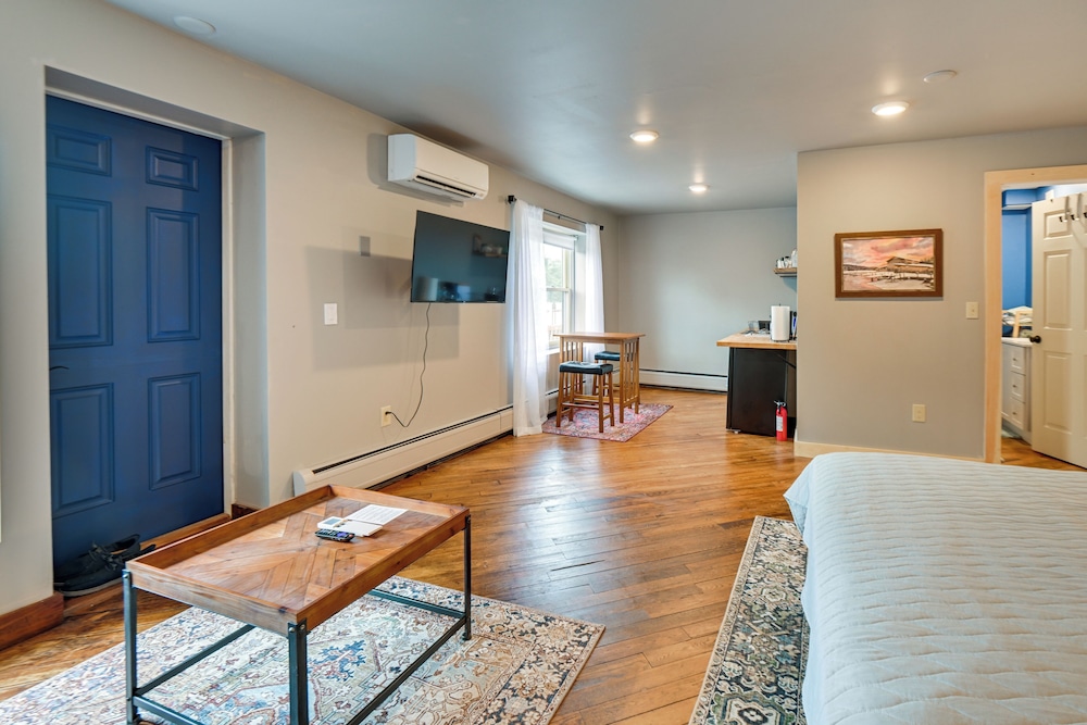 Cozy Meredith Studio Near Lakes & Downtown