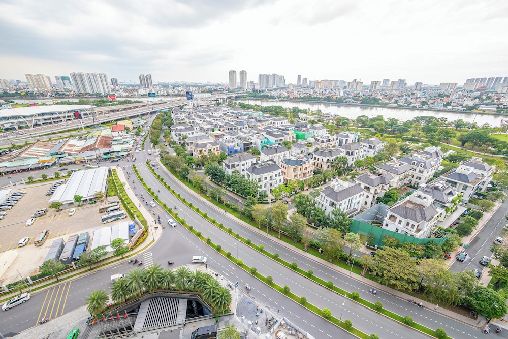 Landmark 81 & Vinhomes - ZEN Saigon Citypoint.