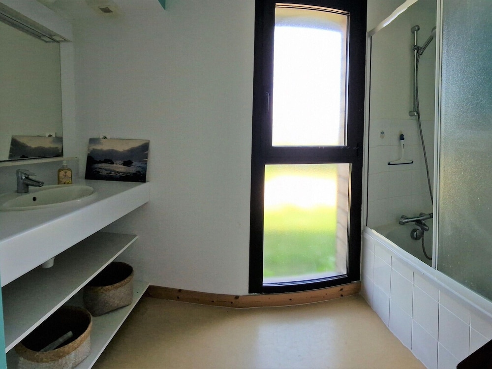 Architect Villa With Fantastic sea View, Locquirec