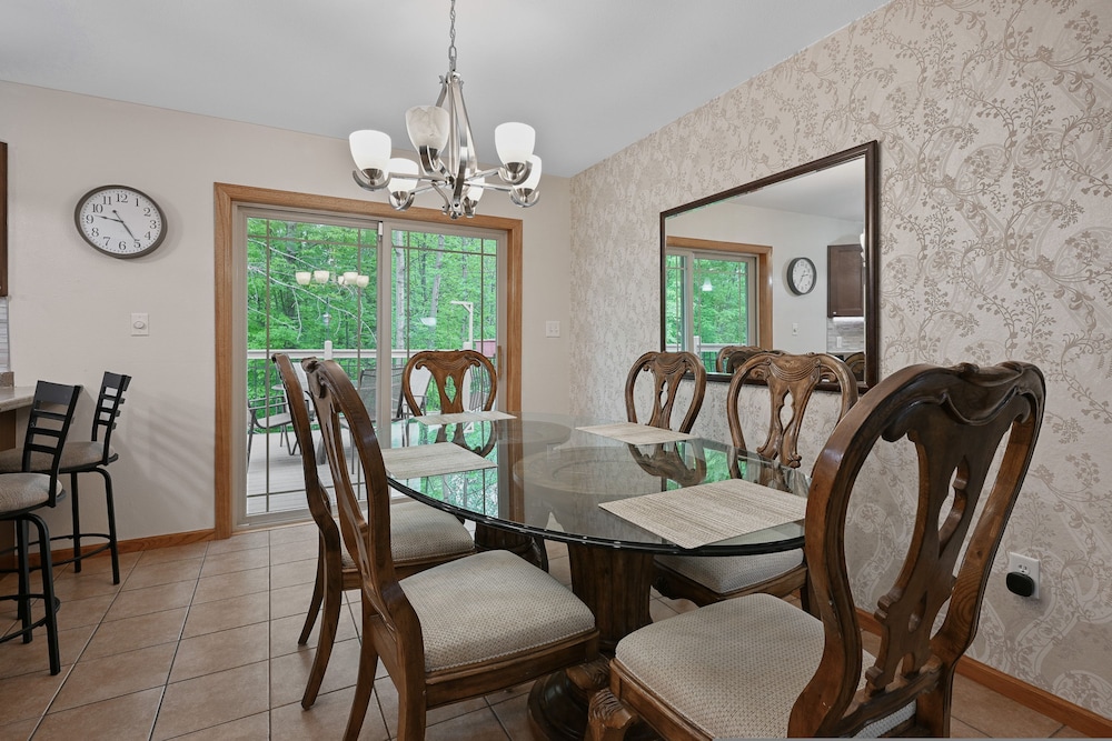 Woodland Escape - Upper Suite