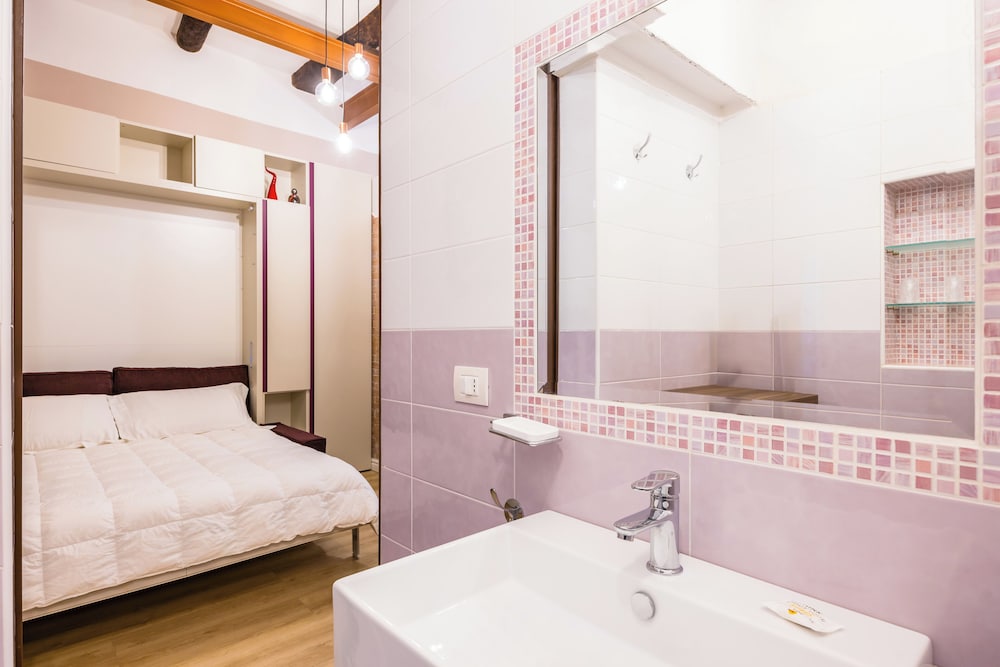 Toledo Warm Renovated Studio