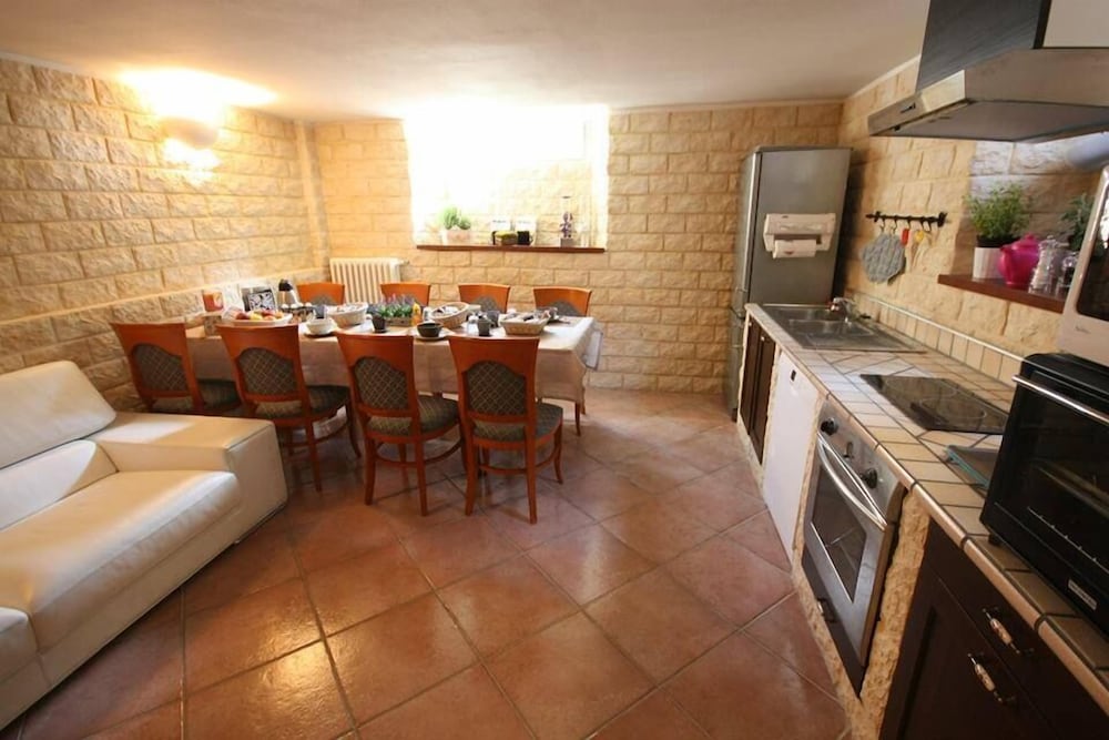 7 Archi Bed & Breakfast en Como — kitchen