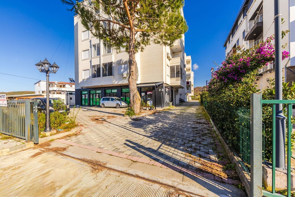 Dream by the Sea Apartment
