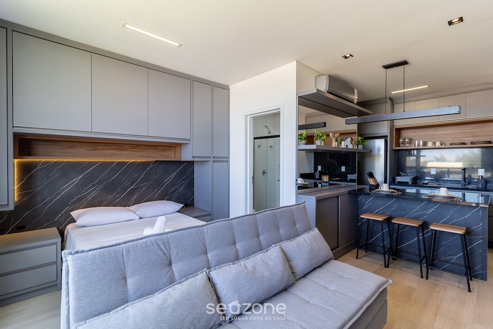 CCS - Studios 320m From the Beach in Campeche Floripa/sc