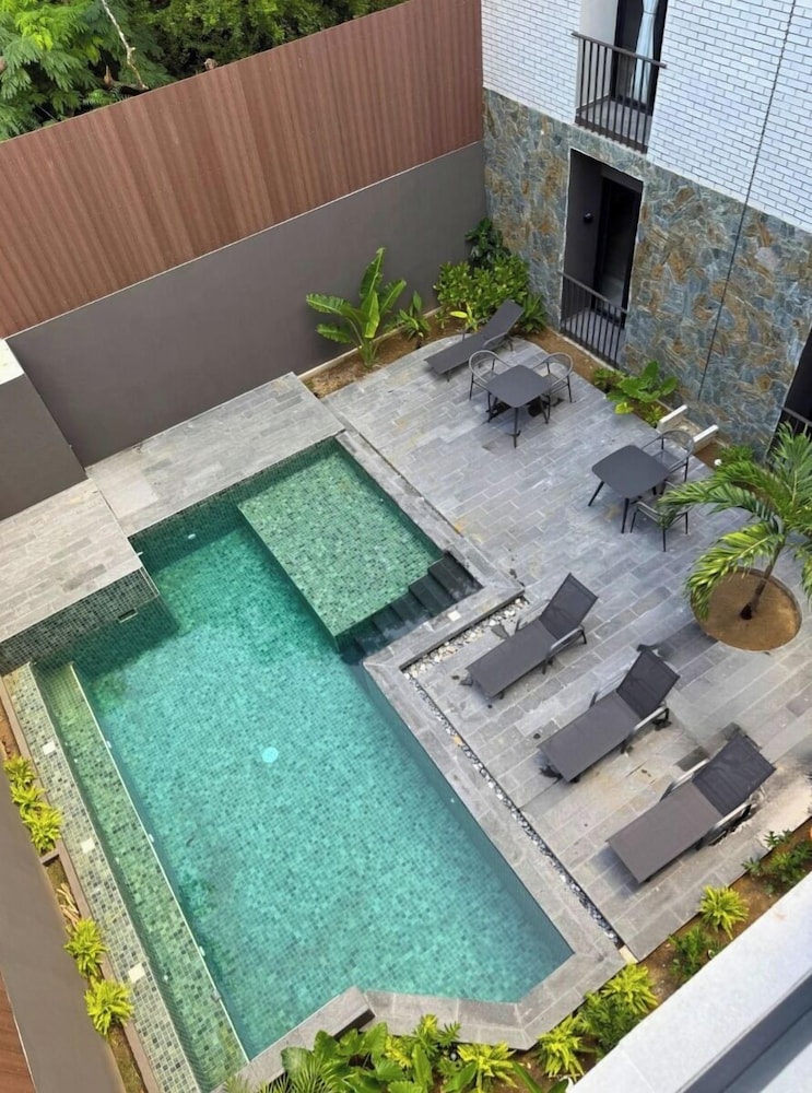 Rooms M