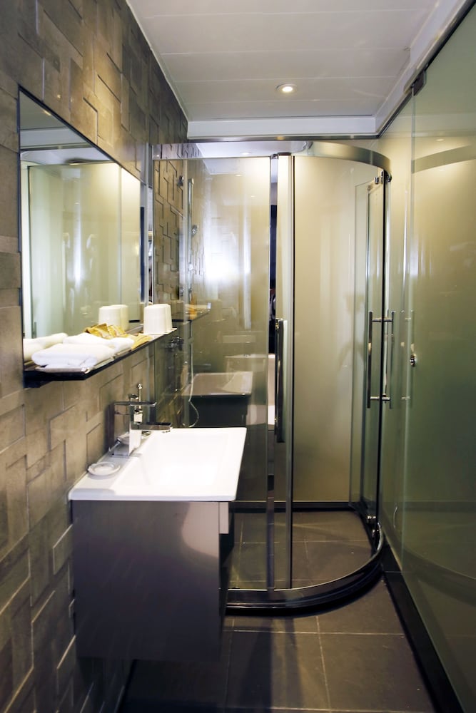 M1 Hotel North Point