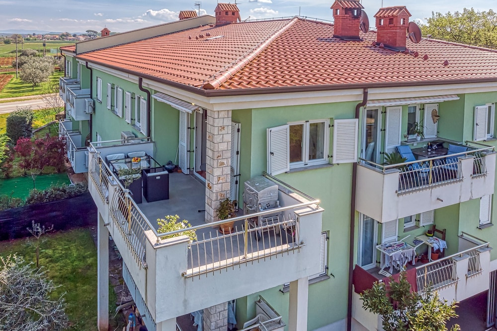 App Mariella 150m From the sea