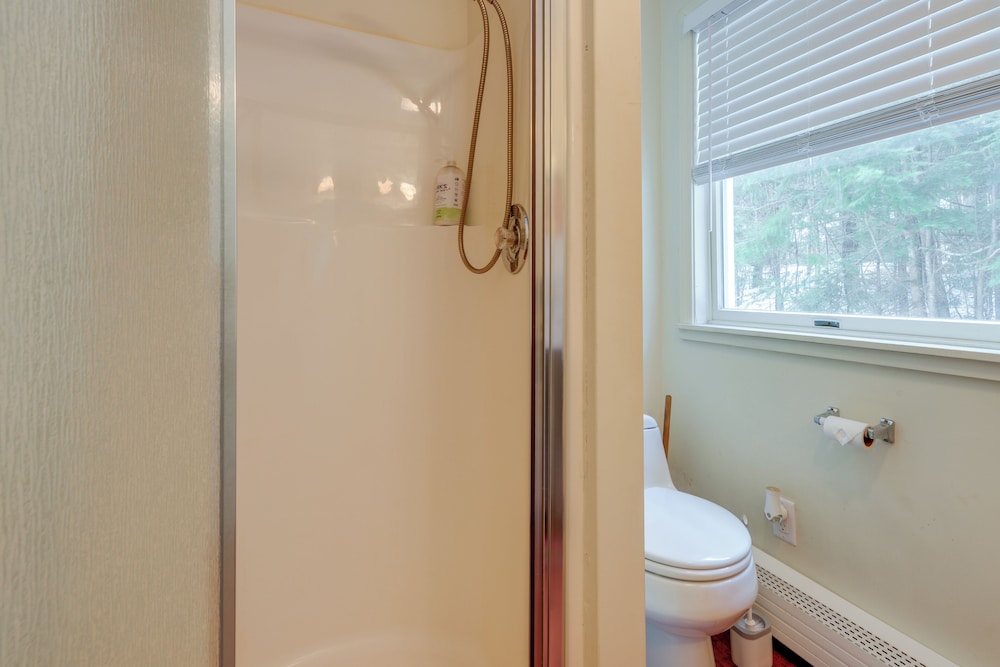 Ski, Golf & Hike: Spacious Dover Retreat!