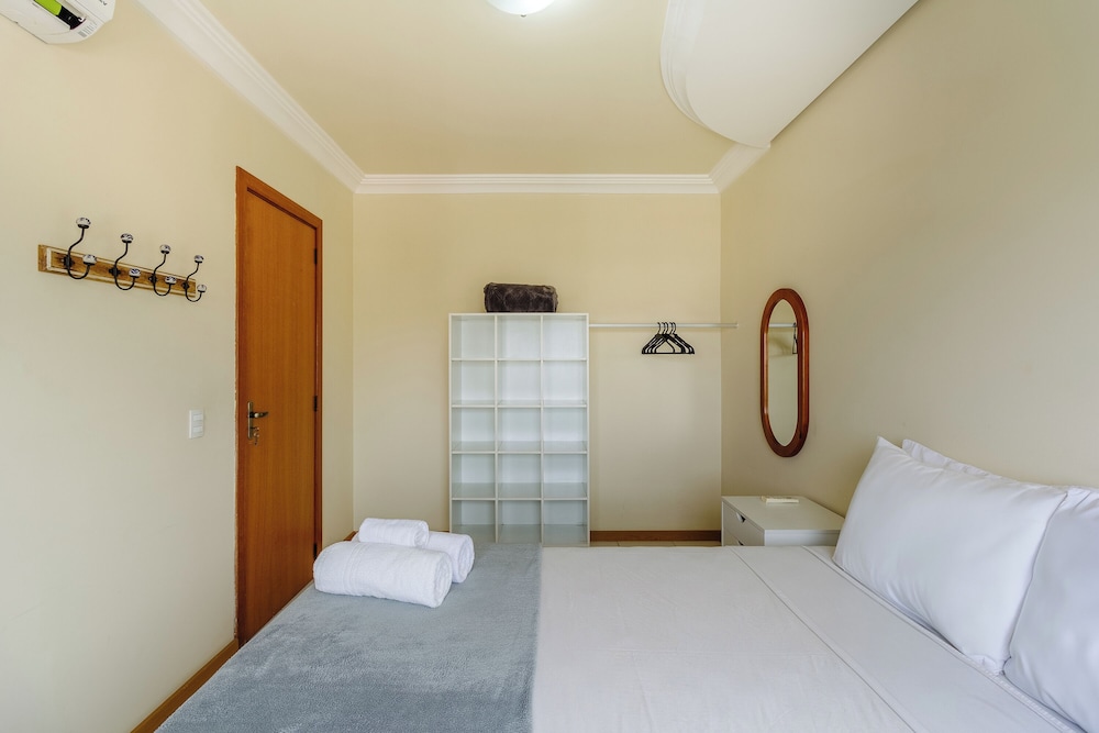 Elegant Apartment for Couples in Poa-rs Urb1110
