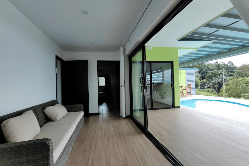 Pura Natura Lodge