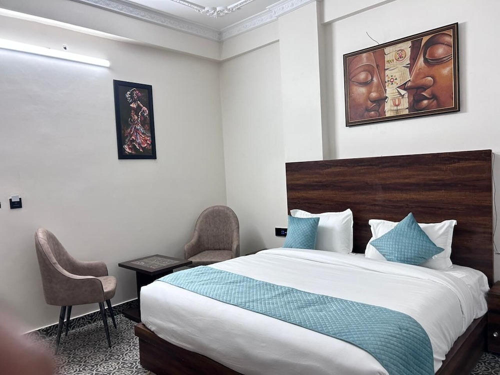 Abharam Retreats