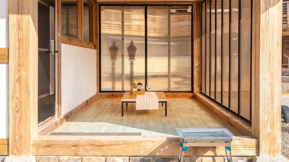 Gyeongju Aratteul Hanok Pet Pension