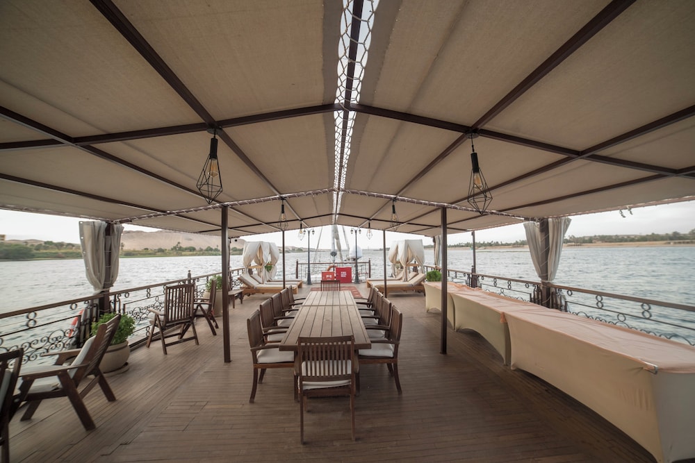 Sonesta Dahabeya Amirat I - Nile Cruise Ship - 7 nights from Luxor every Saturday
