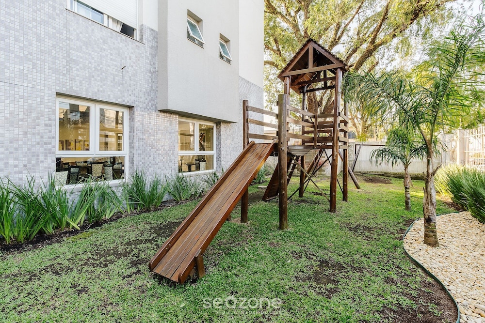 Cozy and Well-located Apartment in POA - Rfa303