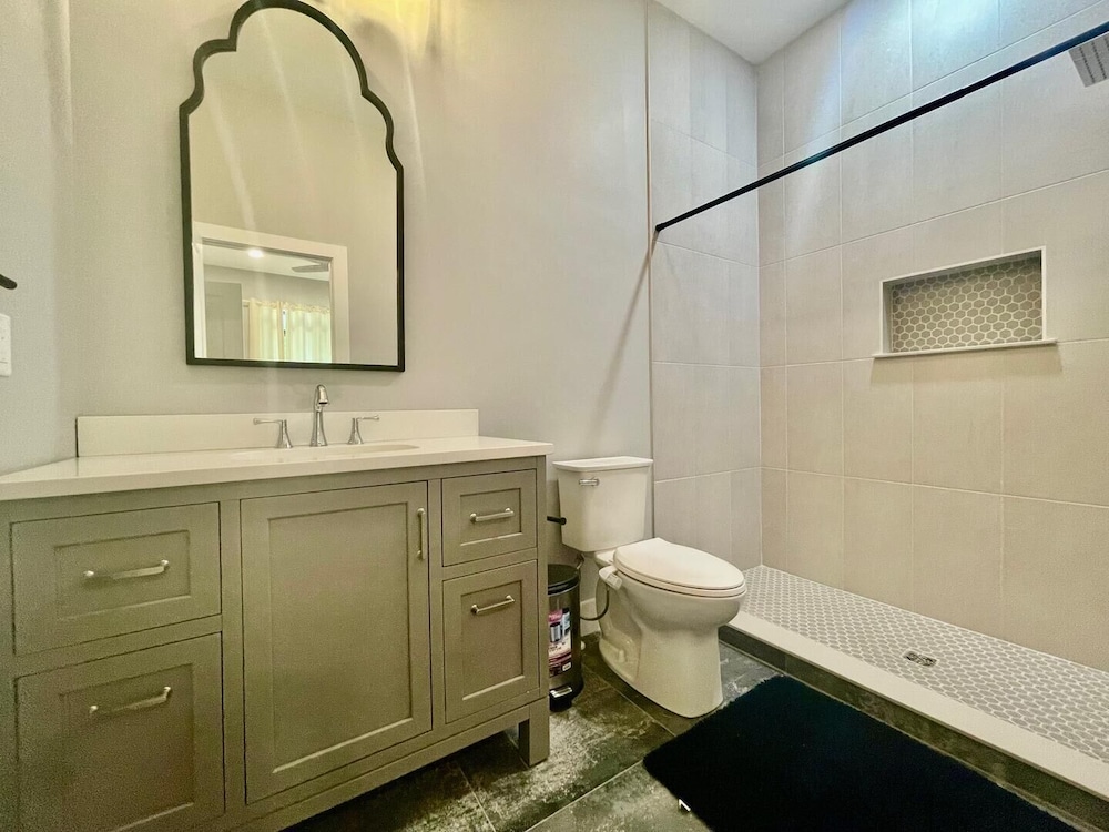 Hickman Street 102