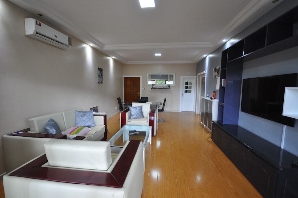 Line-Residence view 5