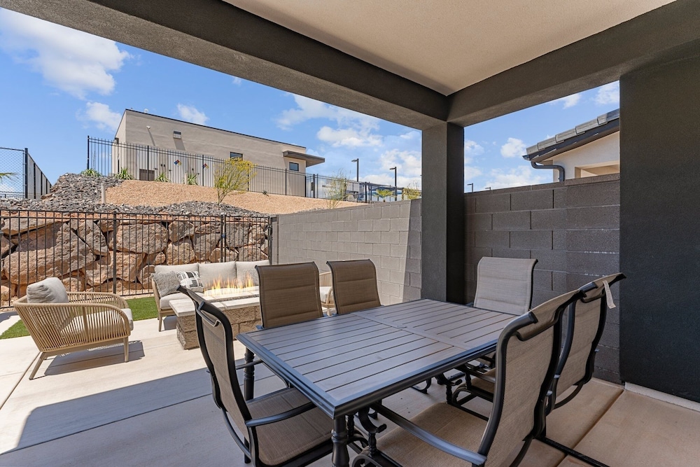 Sand Hollow Skyline 4 Bedroom Townhouse