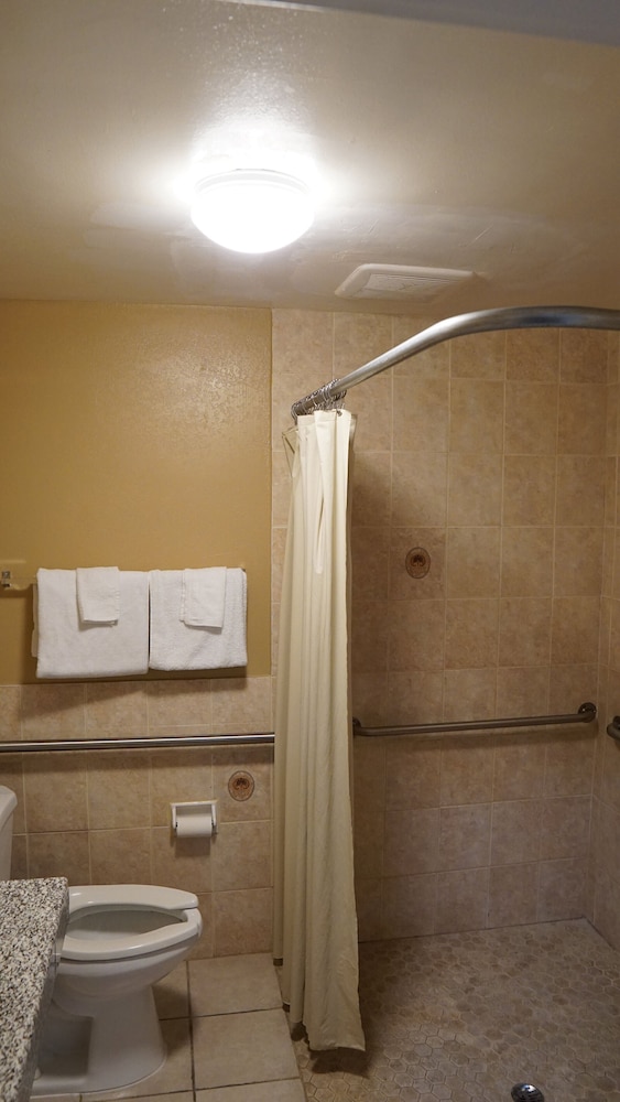 Budget Inn