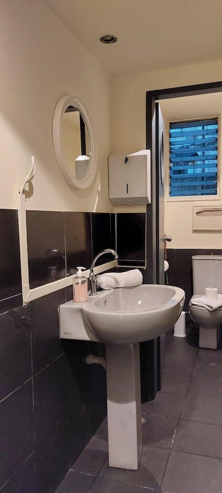 Deluxe apartment 12BD 6BATH