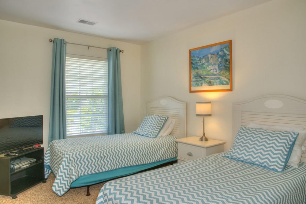 River Oaks by Palmetto Vacations