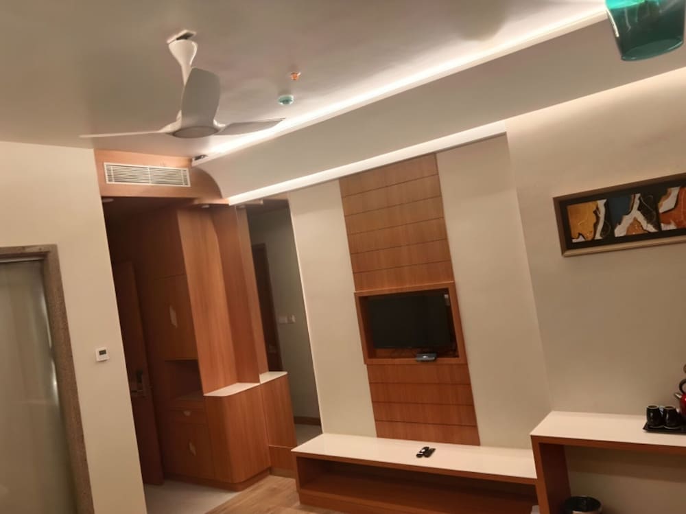 HOTEL IMPERIAL BLU
