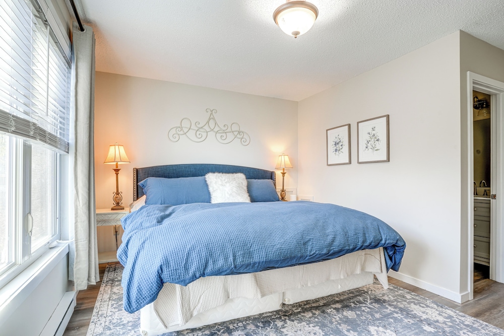Modern Townhome at Wintergreen Resort