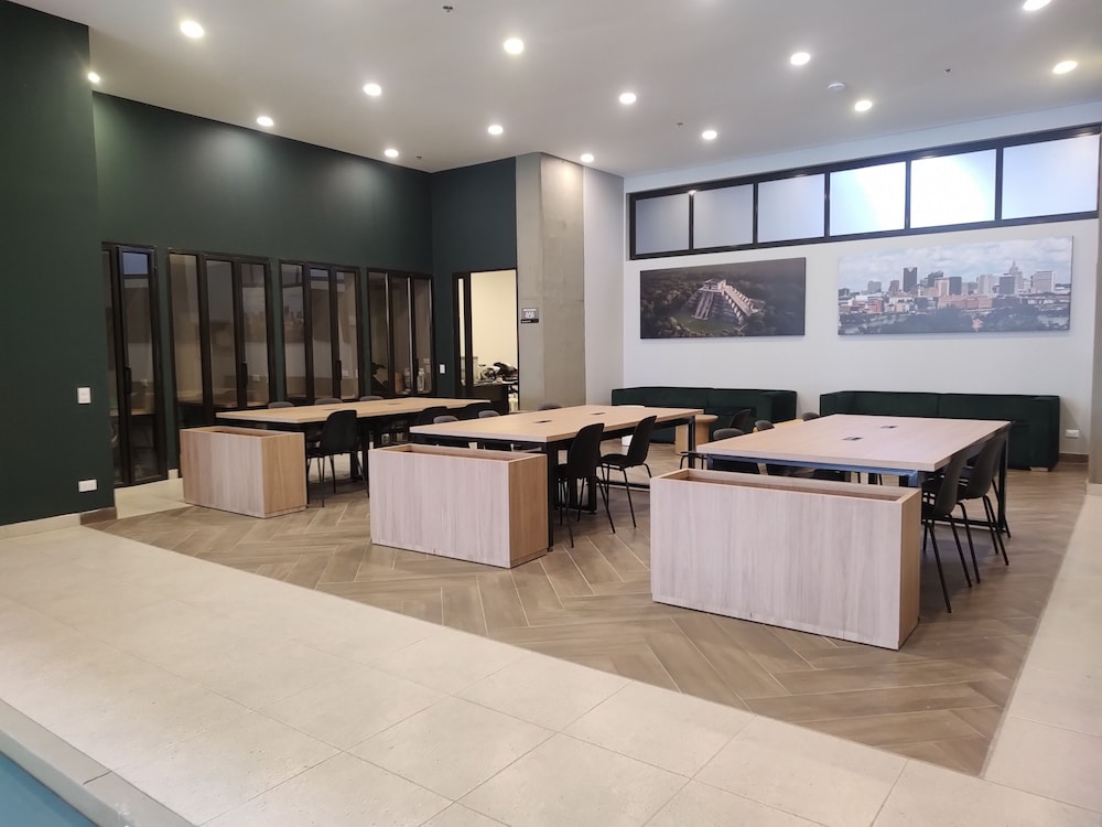 meeting & event spaces