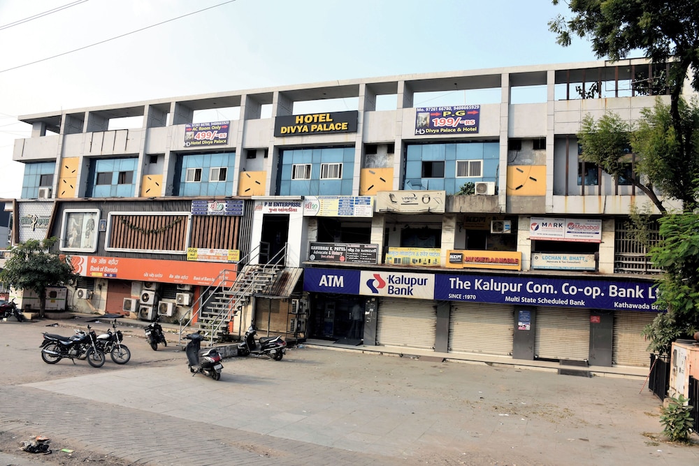 HOTEL DIVYA PALACE