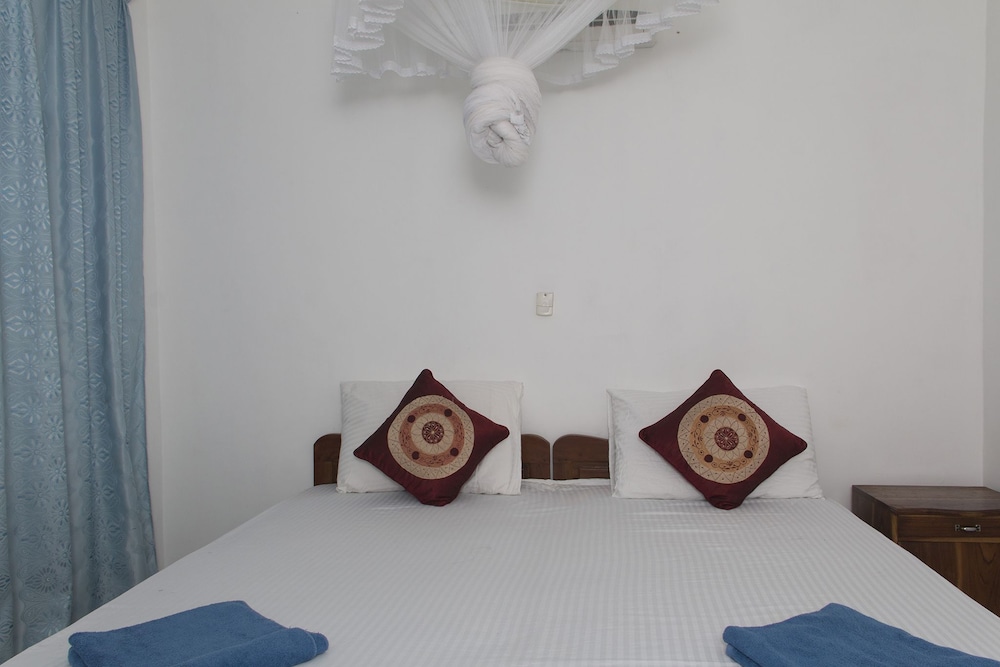 Thuruliya Lodge Habarana