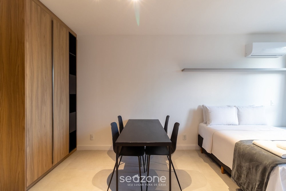 Modern and Fully Equipped Apartments Just Minutes From Lagoa da Conceicao and the Beach - VTD